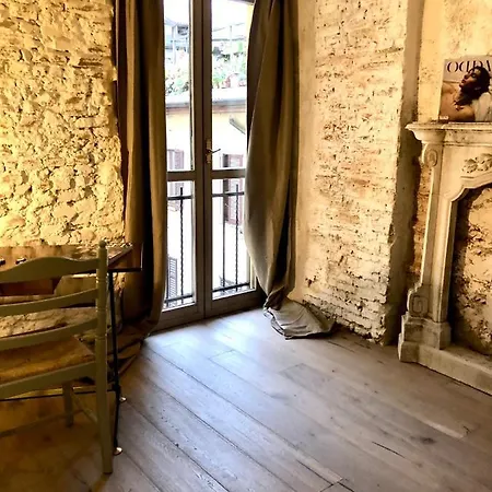 Charming And Design Attic Loft In Coolest Area Navigli Ticinese Milan