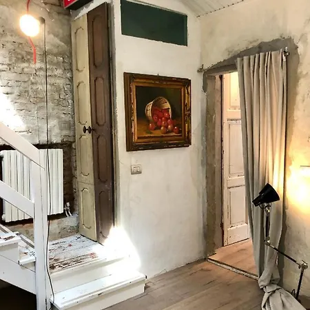 Charming And Design Attic Loft In Coolest Area Navigli Ticinese