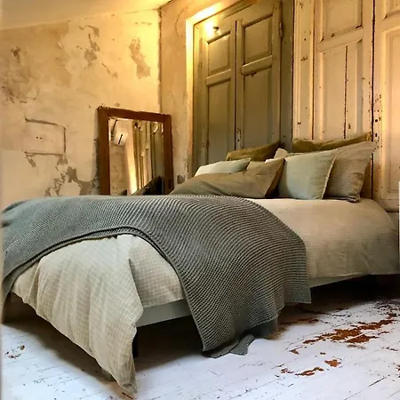 Charming And Design Attic Loft In Coolest Area Navigli Ticinese Appartamento *