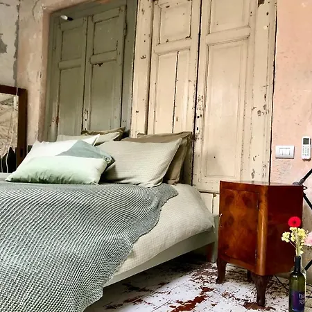 Charming And Design Attic Loft In Coolest Area Navigli Ticinese * Milano