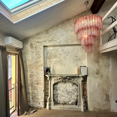 Appartamento Charming And Design Attic Loft In Coolest Area Navigli Ticinese